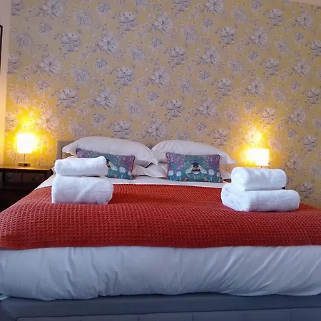 5 Prospect Place - 2nd Floor Dream View *