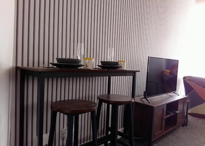 5 Prospect Place - 2nd Floor Dream View * Scarborough