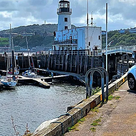 5 Prospect Place - 2nd Floor Dream View Scarborough