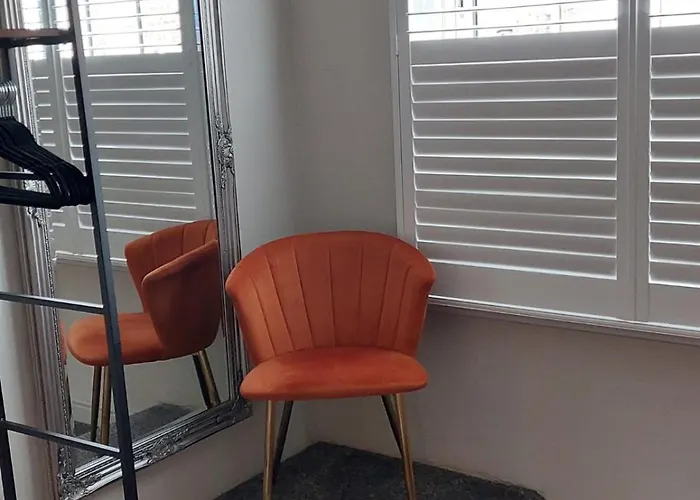 5 Prospect Place - 2nd Floor Dream View * Scarborough